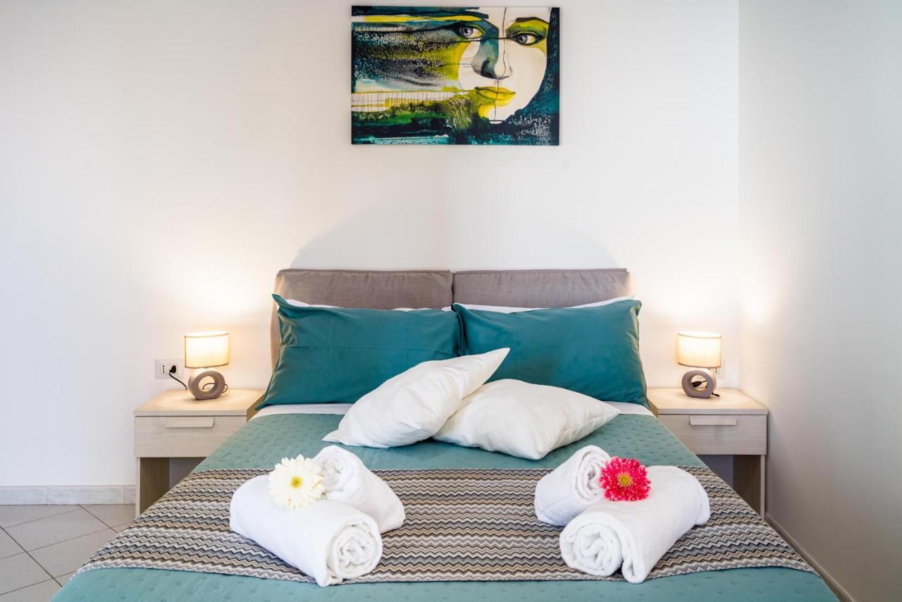 Loft Balcone Sul Mare Apartment Letojanni Ngoại thất bức ảnh